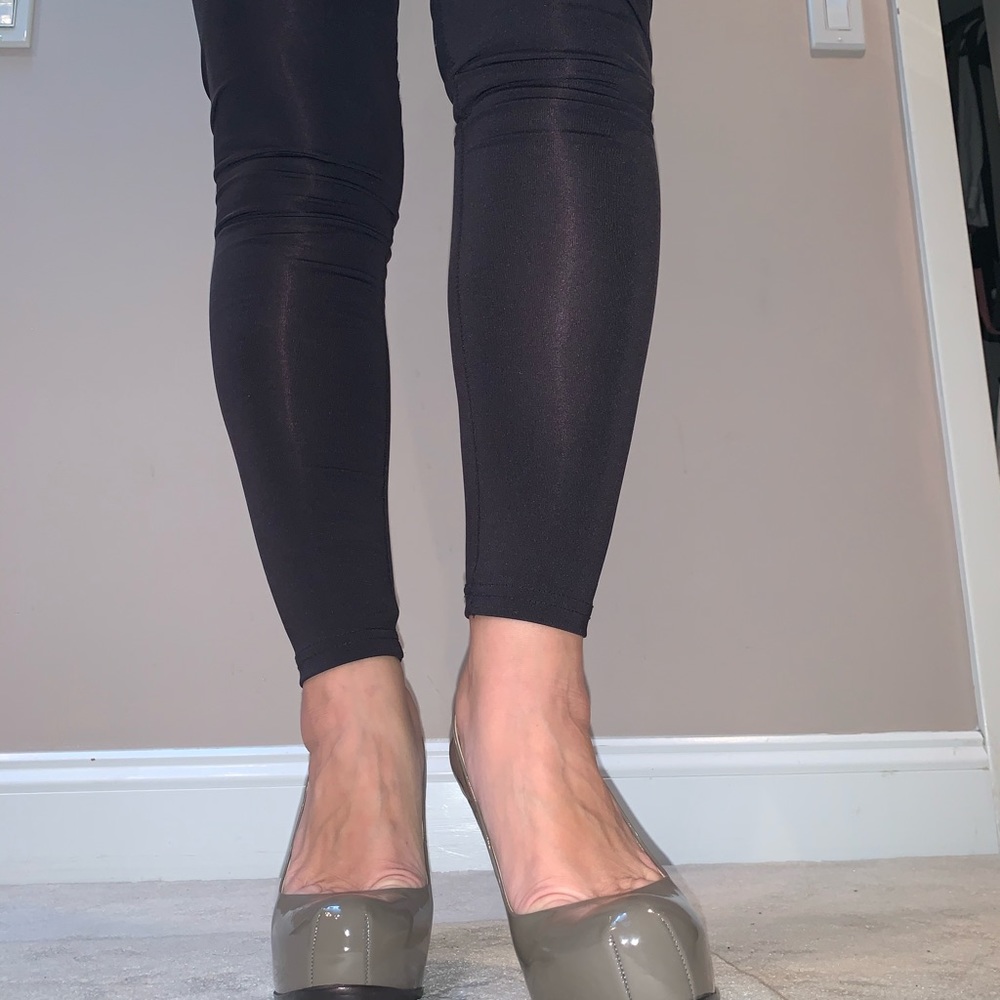 Pour La Victoire, Irina Heel - Picture 4 of 7